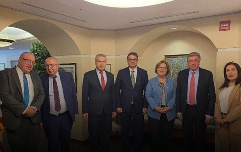 Desteya Danûstandkara Sûriyê li Emerîkayê ye