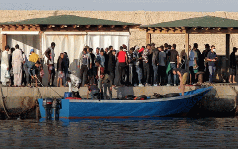 NY: Yasaya koçberiyê ya Birîtanî ya nû binpêkirine ji mafên penaberan re