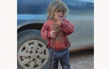 وفاة طفلة بعد تعرضها للتعنيف بأبشع الطرق على يد والدها ضمن مخيم شمالي إدلب